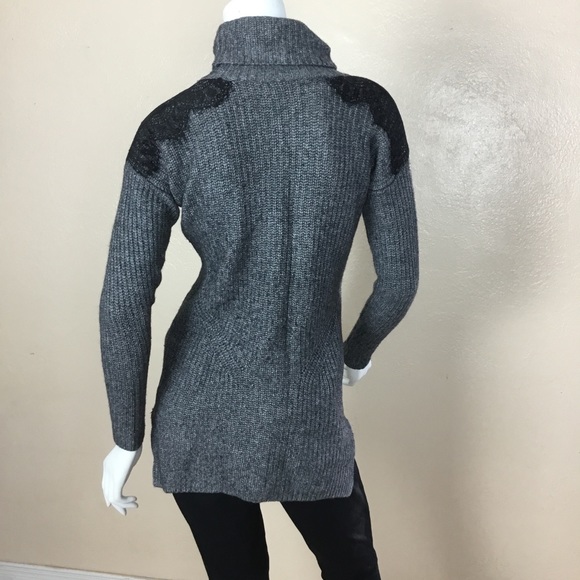 LOFT Sweater - Picture 5 of 7